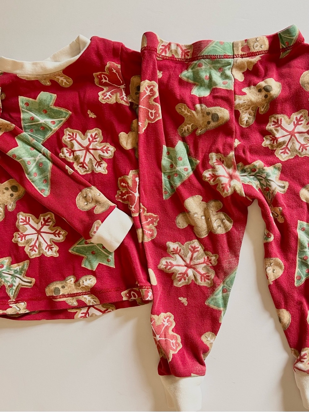 Burt’s Bees Gingerbread Two Piece Christmas Pajamas set 12 months
